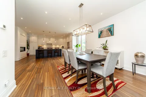 44 Muir Drive, Toronto, ON M1M 3B4