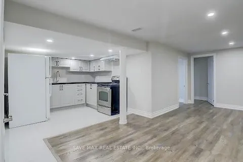 848 Beaufort Avenue, Oshawa, ON L1G 1G3