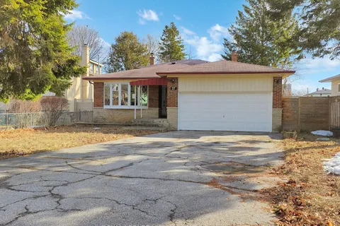 27 Westcroft Drive, Toronto, ON M1E 3A2