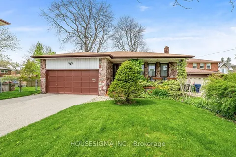 86 Hill Crescent, Toronto, ON M1M 1J6