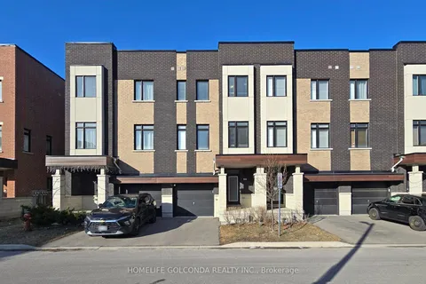 918 Kicking Horse Path, Oshawa, ON L1J 0B4