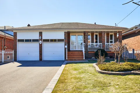 88 Gooderham Drive, Toronto, ON M1R 3G7