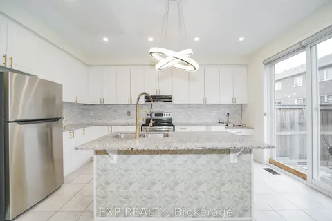 25 Windflower Way, Whitby, ON L1P 0H9