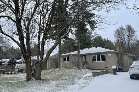 53 Ward Street, Whitby, ON L0B 1C0