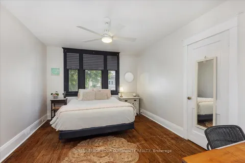 917 Broadview Avenue, Toronto, ON M4K 2R2