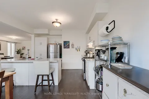 137 East Shore Drive, Clarington, ON L1C 1Z8