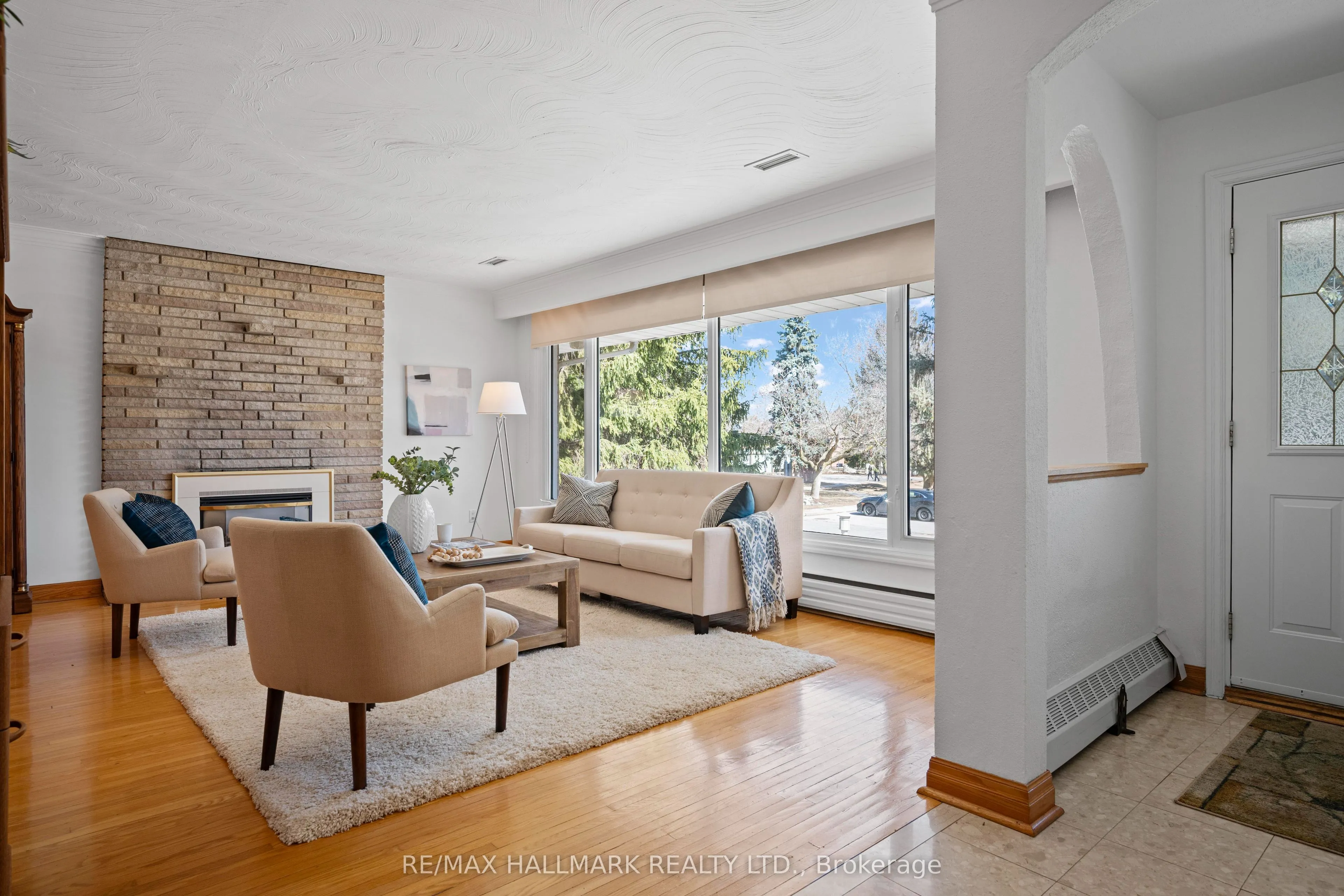 54 Heathfield Drive, Toronto, ON M1M 3B1