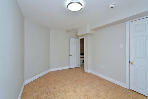 824 Crowells Street, Oshawa, ON L1K 1X3