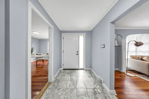 806 Henry Street, Whitby, ON L1N 5E3
