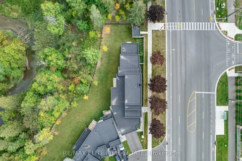 2 Tidmarsh Lane, Ajax, ON L1T 4S1
