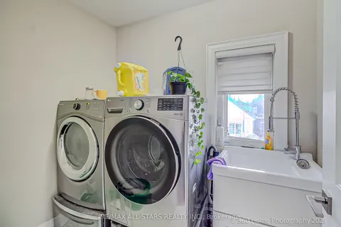 159 Harewood Avenue, Toronto, ON M1M 2S1