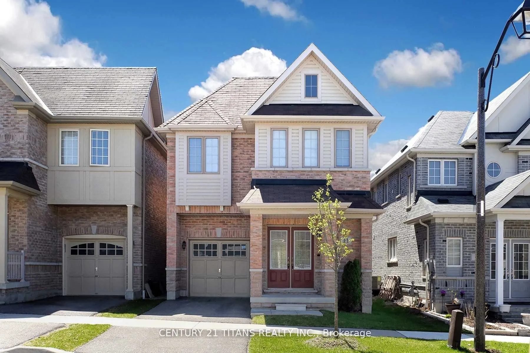 11 Hornett Way, Ajax, ON L1Z 0K6
