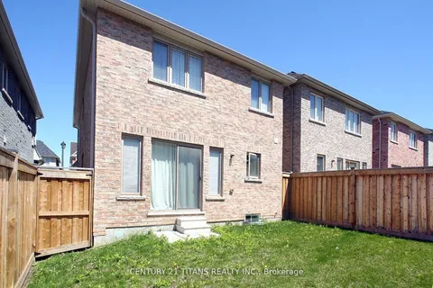 11 Hornett Way, Ajax, ON L1Z 0K6