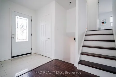 77 Milford Haven Drive, Toronto, ON M1G 3C9