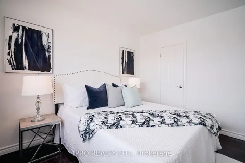 77 Milford Haven Drive, Toronto, ON M1G 3C9