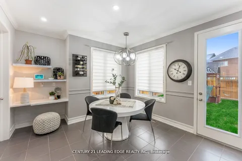 2397 Dress Circle Crescent, Oshawa, ON L1L 0L9