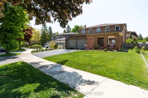 124 Bathgate Drive, Toronto, ON M1C 1T5