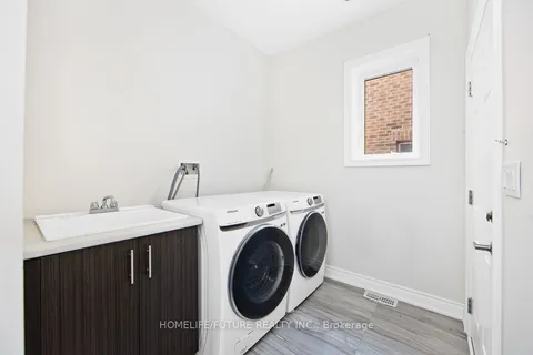 100 Grady Drive, Clarington, ON L1B 0C6