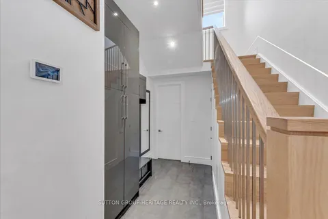 6268 Kingston Road, Toronto, ON M1C 1L1