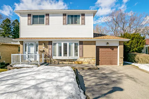 40 Tweedrock Crescent, Toronto, ON M1E 4L5