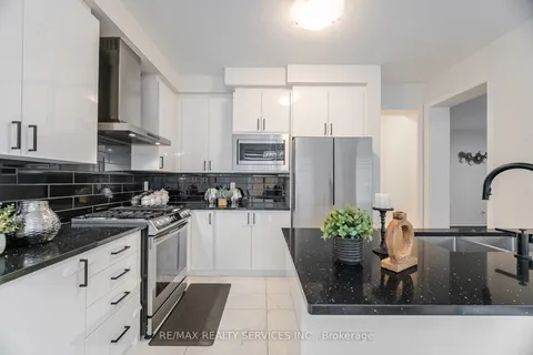 62 Olerud Drive, Whitby, ON L1P 0J1