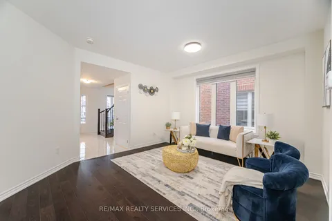 62 Olerud Drive, Whitby, ON L1P 0J1