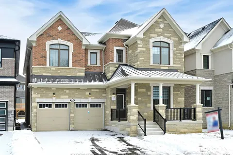 2856 Foxden Square, Pickering, ON L1X 0N9