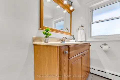 3 Frederick Avenue, Clarington, ON L1C 2B8