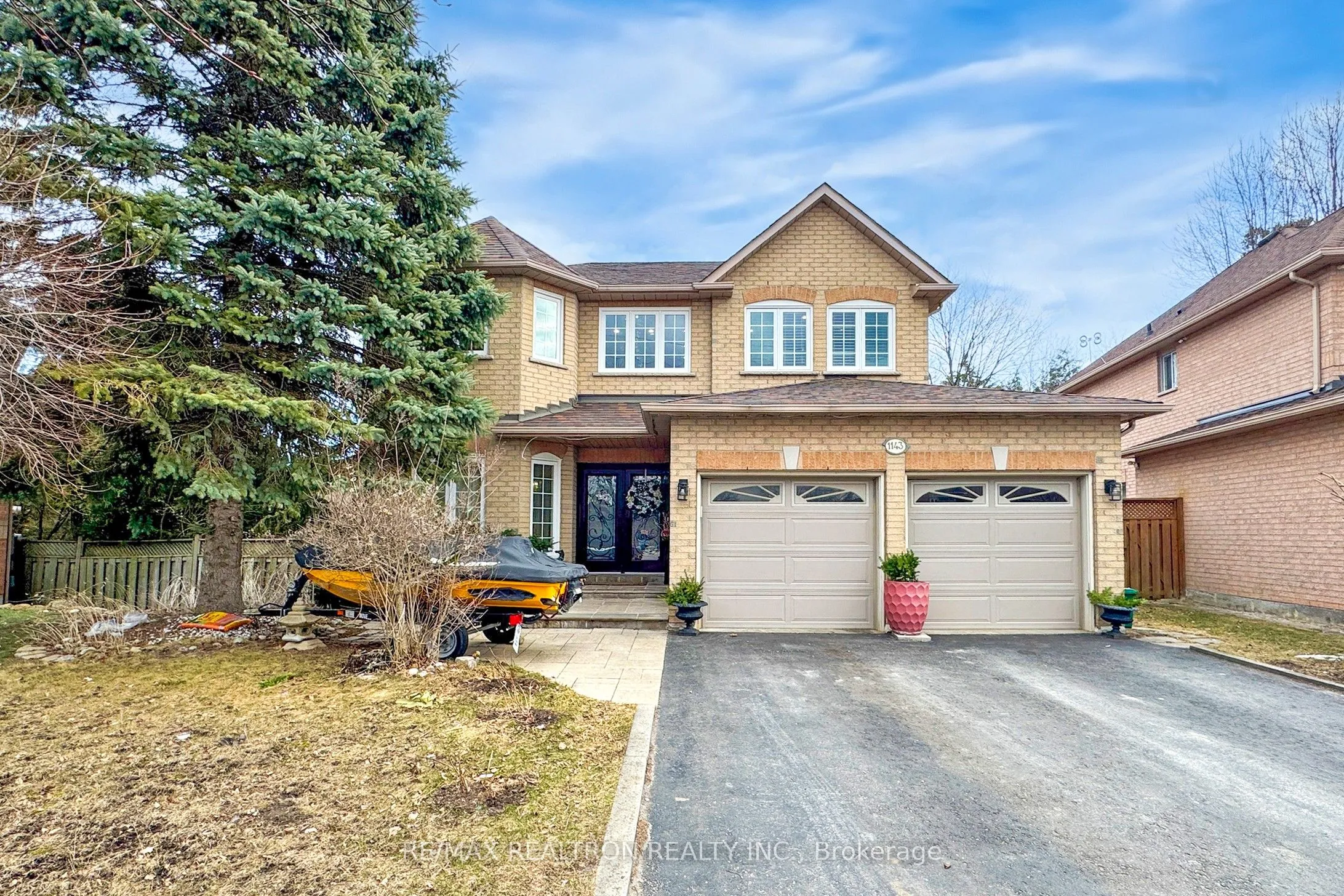 1143 Gossamer Drive, Pickering, ON L1X 2T8