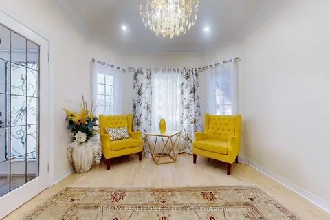 1143 Gossamer Drive, Pickering, ON L1X 2T8
