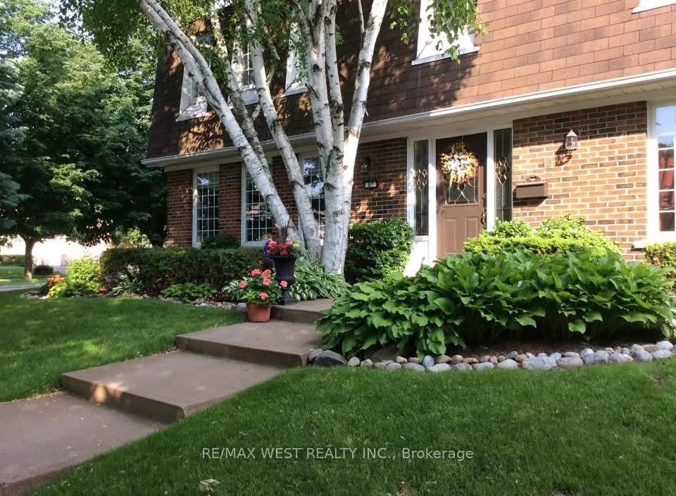 67 Hornshill Drive, Toronto, ON M1S 3J3