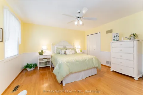 67 Hornshill Drive, Toronto, ON M1S 3J3