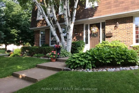 67 Hornshill Drive, Toronto, ON M1S 3J3
