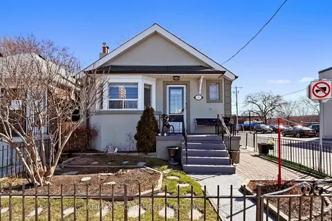 527 Victoria Park Avenue, Toronto, ON M4C 5H2