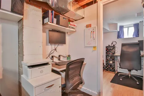 1370 Woodbine Avenue, Toronto, ON M4C 4G5