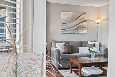 360 Watson Street, Whitby, ON L1N 9G2
