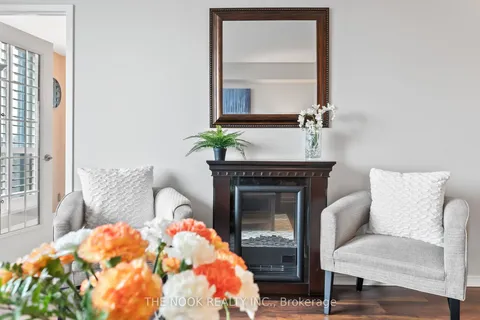 360 Watson Street, Whitby, ON L1N 9G2