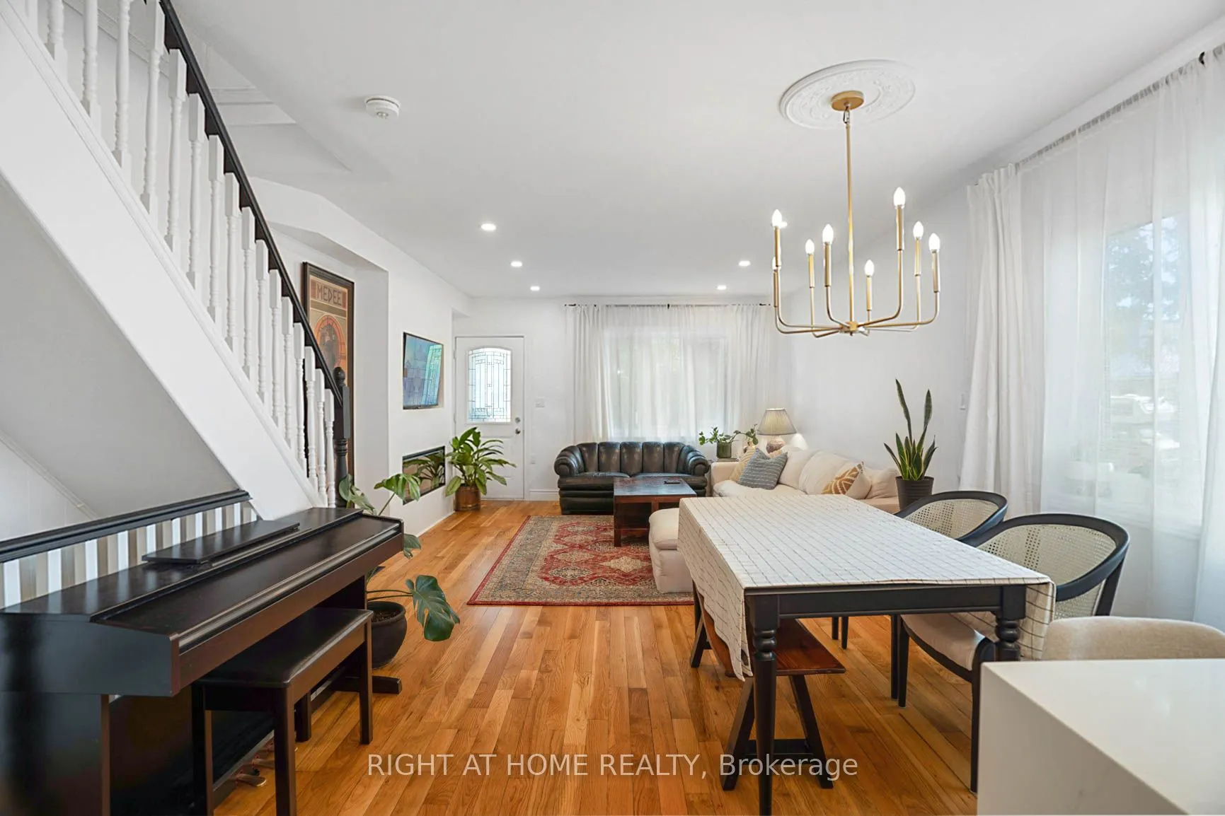 758 Eastern Avenue, Toronto, ON M4M 1E8