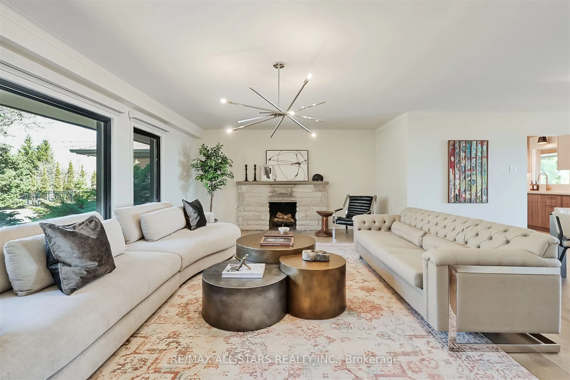 61 Hill Crescent, ON M1M 1J3