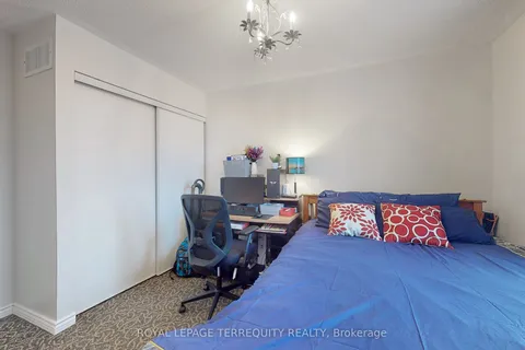 101 Cottingham Crescent, Oshawa, ON L1H 8V5