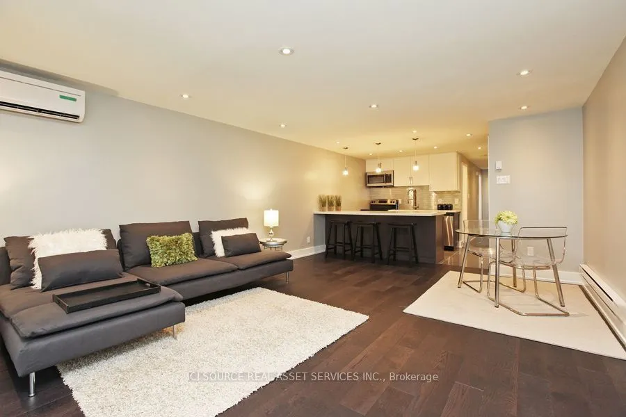 12 Dartford Road, Toronto, ON M4K 1S8