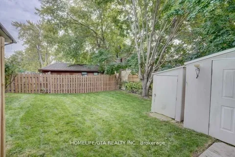 373 Elmgrove Avenue, Oshawa, ON L1J 2C4