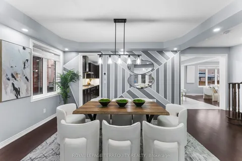 9 Schoolbridge Street, Ajax, ON L1T 4Z2