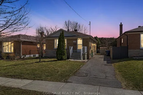 183 Sedgemount Drive, Toronto, ON M1H 1Y1