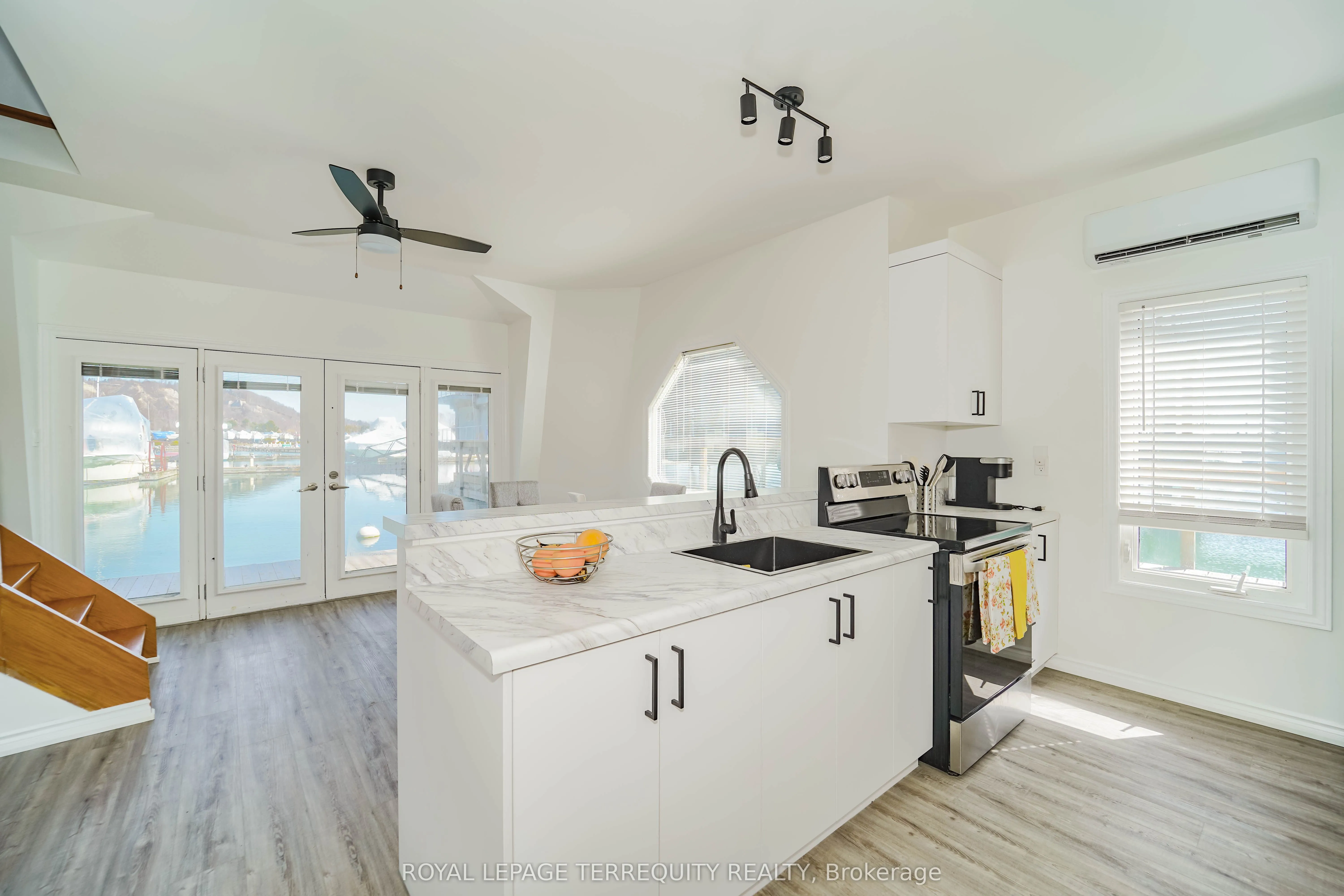 7 Brimley Road, Toronto, ON M1M 3W3