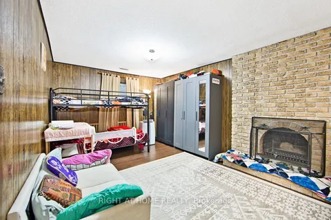 1870 Rosefield Road, Pickering, ON L1V 3H6