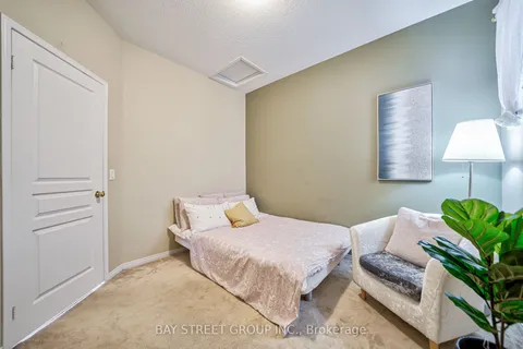 21 Loughlin Hill Crescent, Ajax, ON L1Z 1P8