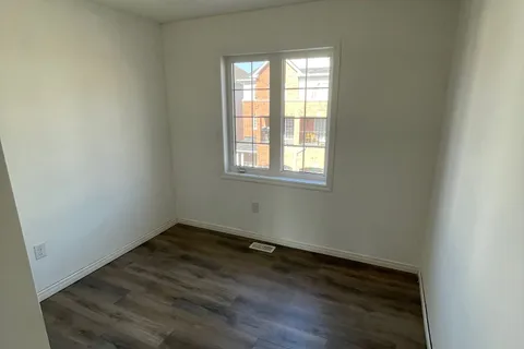 92 AINLEY Road, Ajax, ON L1Z 0S9