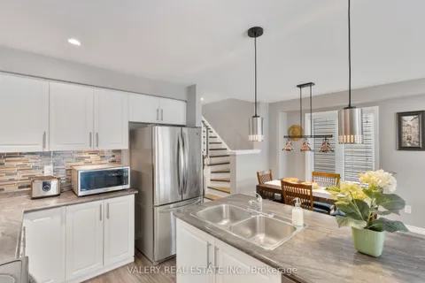 2442 Equestrian Crescent, Oshawa, ON L1L 0L7