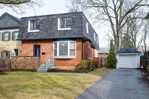 24 Benlamond Avenue, Toronto, ON M4E 1Y9